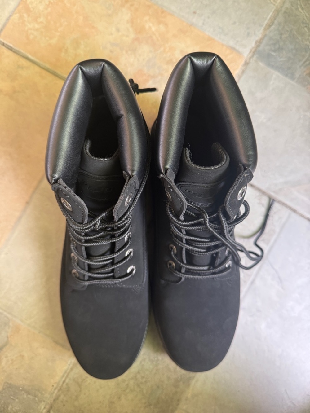 Lugz Men's Black Lace-Up Padded Collar Boots